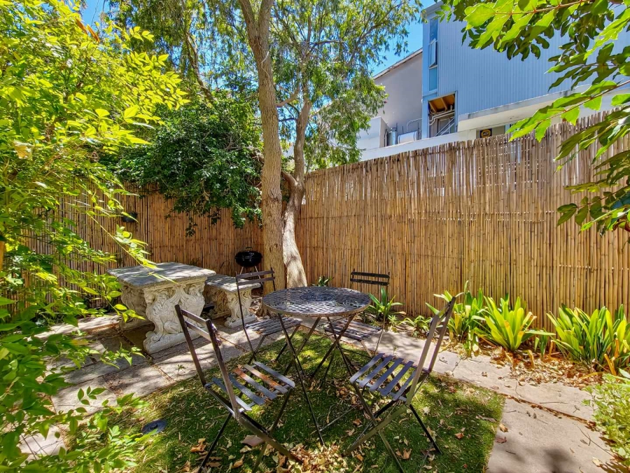 To Let 2 Bedroom Property for Rent in Tamboerskloof Western Cape